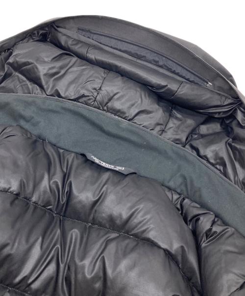 ARC'TERYX（アークテリクス）ARC'TERYX (アークテリクス) ダウンコート　ロングコート グレー サイズ:Sの古着・服飾アイテム