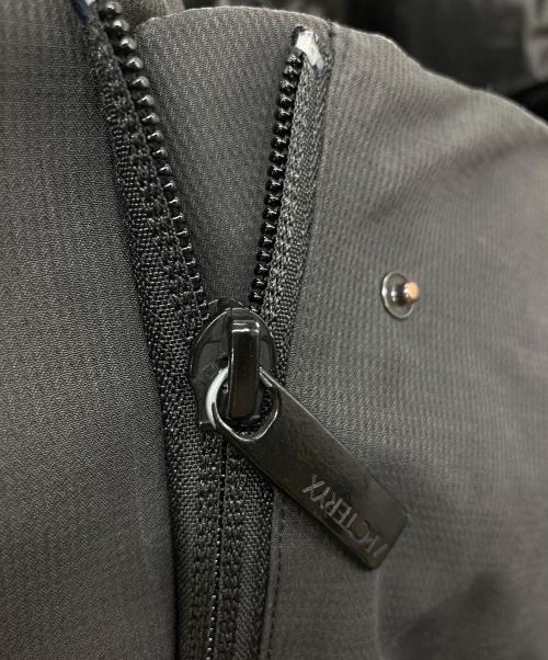 ARC'TERYX（アークテリクス）ARC'TERYX (アークテリクス) ダウンコート　ロングコート グレー サイズ:Sの古着・服飾アイテム