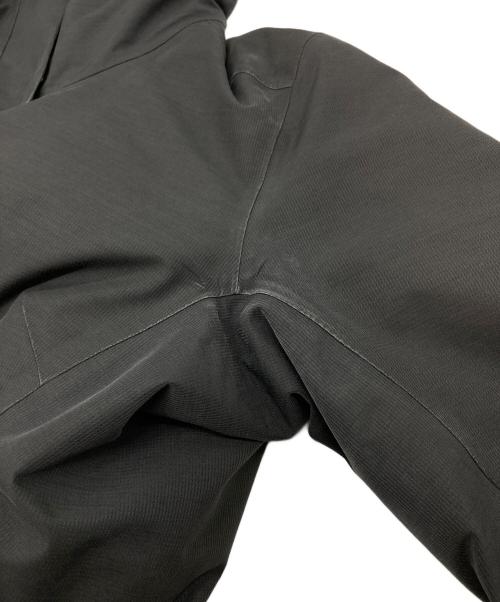 ARC'TERYX（アークテリクス）ARC'TERYX (アークテリクス) ダウンコート　ロングコート グレー サイズ:Sの古着・服飾アイテム