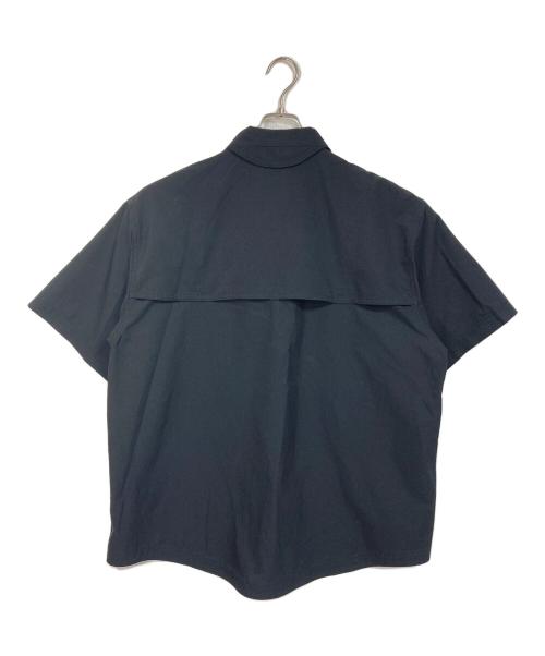 GOLDWIN 0（ゴールドウイン ゼロ）Goldwin 0 (ゴールドウイン ゼロ) S/S Asymmetric Camp Shirt  ショートスリーブ アシメトリック キャンプ シャツ  半袖シャツ　スポーツ　アウトドア ブラック サイズ:5の古着・服飾アイテム