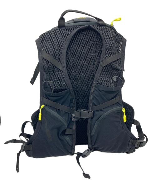 HOKA（ホカ）HOKA (ホカ) HIKE PACK 13L　ハイクパック　リュック　通勤 通学 仕事 出張 旅行 トラベル タウンユース　スポーツ　アウトドア ブラック サイズ:実寸参照の古着・服飾アイテム