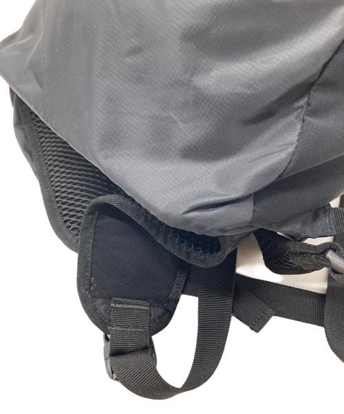 SALOMON（サロモン）SALOMON (サロモン) TRAILBLAZER  トレイルブレイザー リュック　通勤 通学 仕事 出張 旅行 トラベル タウンユース　スポーツ　アウトドア ブラック サイズ:実寸参照の古着・服飾アイテム