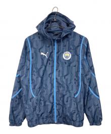 PUMA（プーマ）の古着「レプリカシャツ24-25 MCFC PRE ジャケット　アウター　ライトアウター　スポーツ　アウトドア」｜グレー