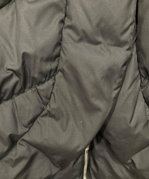 EMPORIO ARMANI（エンポリオ アルマーニ）EMPORIO ARMANI (エンポリオ アルマーニ) ダウンコート　ロングコート　アウター ブラック サイズ:38の古着・服飾アイテム