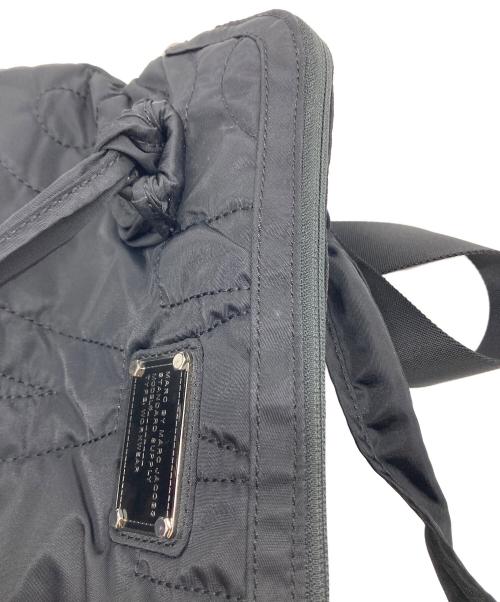 Marc by Marc Jacobs（マークバイマークジェイコブス）Marc by Marc Jacobs (マークバイマークジェイコブス) キルティングナイロンバッグ ブラック サイズ:実寸参照の古着・服飾アイテム