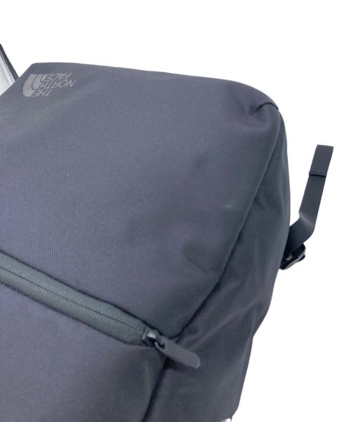 THE NORTH FACE（ザ ノース フェイス）THE NORTH FACE (ザ ノース フェイス) Shuttle Daypack シャトルディバッグ　リュック　バックパック　 ブラック サイズ:実寸参照の古着・服飾アイテム