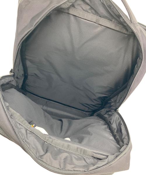 THE NORTH FACE（ザ ノース フェイス）THE NORTH FACE (ザ ノース フェイス) Shuttle Daypack シャトルディバッグ　リュック　バックパック　 ブラック サイズ:実寸参照の古着・服飾アイテム