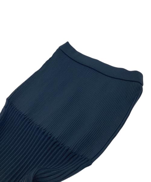 CFCL（シーエフシーエル）CFCL (シーエフシーエル) FLUTED ORNAMENT MERMAID SKIRT マーメイドスカート　タグつき ネイビー サイズ:1の古着・服飾アイテム