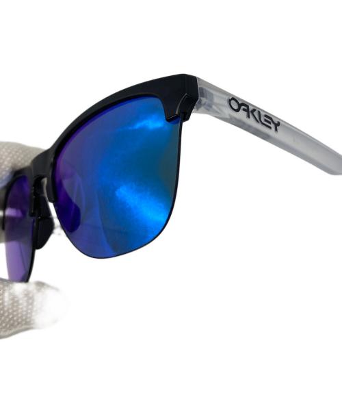 OAKLEY（オークリー）OAKLEY (オークリー) サングラス　偏光レンズ　プリズム ブラック×ホワイト サイズ:63□10 138の古着・服飾アイテム