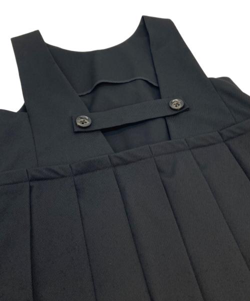 ENFOLD（エンフォルド）ENFOLD (エンフォルド) タスランカルゼ プリーツジャンパースカート　日本 ブラック サイズ:38の古着・服飾アイテム