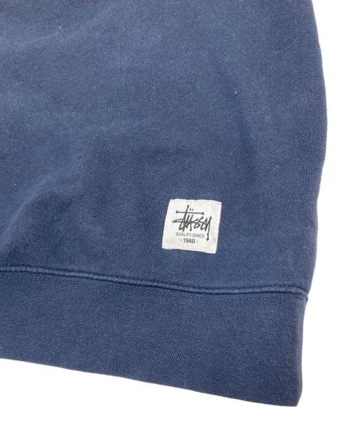 stussy（ステューシー）stussy (ステューシー) 【古着】00’S ロゴクルーネックスウェット　黒タグ ネイビー サイズ:Mの古着・服飾アイテム