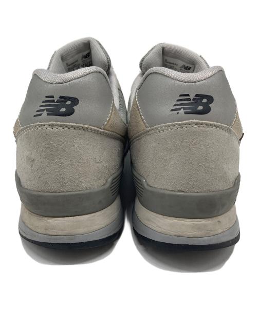 NEW BALANCE（ニューバランス）NEW BALANCE (ニューバランス) ローカットスニーカー　カジュアル　通勤　通学　靴 グレー サイズ:US10.5の古着・服飾アイテム