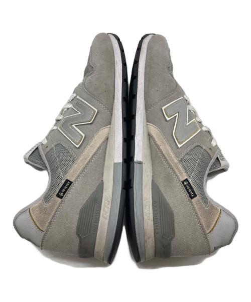 NEW BALANCE（ニューバランス）NEW BALANCE (ニューバランス) ローカットスニーカー　カジュアル　通勤　通学　靴 グレー サイズ:US10.5の古着・服飾アイテム