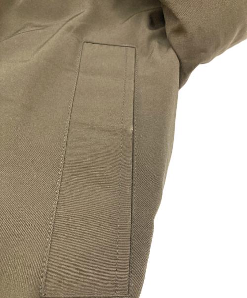 CANADA GOOSE（カナダグース）CANADA GOOSE (カナダグース) BRONTE PARKA  ブロンテパーカー　ダウンコート　アウター　カナダ製 オリーブ サイズ:Sの古着・服飾アイテム