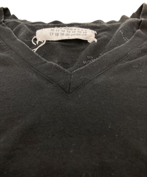 Maison Margiela（メゾンマルジェラ）Maison Margiela (メゾンマルジェラ) Vネックカットソー　ここのえ期 ブラック サイズ:Lの古着・服飾アイテム