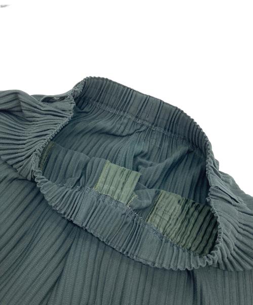 HOMME PLISSE ISSEY MIYAKE（オム プリッセ イッセイ ミヤケ）HOMME PLISSE ISSEY MIYAKE (オム プリッセ イッセイ ミヤケ) プリーツワイドパンツ グリーン サイズ:1の古着・服飾アイテム