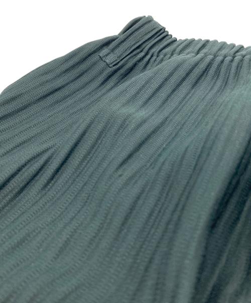 HOMME PLISSE ISSEY MIYAKE（オム プリッセ イッセイ ミヤケ）HOMME PLISSE ISSEY MIYAKE (オム プリッセ イッセイ ミヤケ) プリーツワイドパンツ グリーン サイズ:1の古着・服飾アイテム