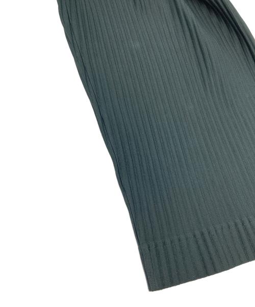 HOMME PLISSE ISSEY MIYAKE（オム プリッセ イッセイ ミヤケ）HOMME PLISSE ISSEY MIYAKE (オム プリッセ イッセイ ミヤケ) プリーツワイドパンツ グリーン サイズ:1の古着・服飾アイテム