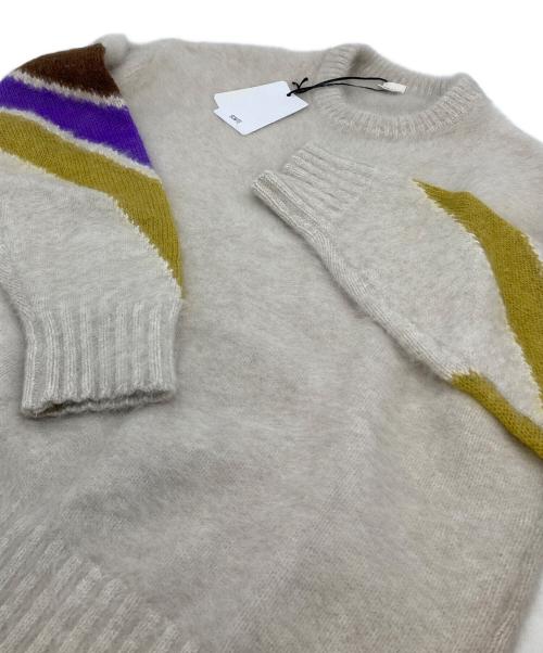 BOWTE（バウト）BOWTE (バウト) NATURAL FOX INTARSIA SLEEVE：ニット　JOURNALSTANDARD L'ESSAGE取扱 ベージュ サイズ:FREE 未使用品の古着・服飾アイテム