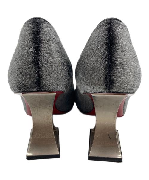 Christian Louboutin（クリスチャン・ルブタン）Christian Louboutin (クリスチャン・ルブタン) ハラコヒールパンプス シルバー サイズ:35 1/2の古着・服飾アイテム