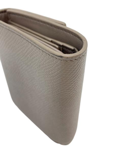CELINE（セリーヌ）CELINE (セリーヌ) スモール トリフォールドウォレット　ミニ財布　三つ折り財布 ペブル(グレージュ) サイズ:実寸参照の古着・服飾アイテム