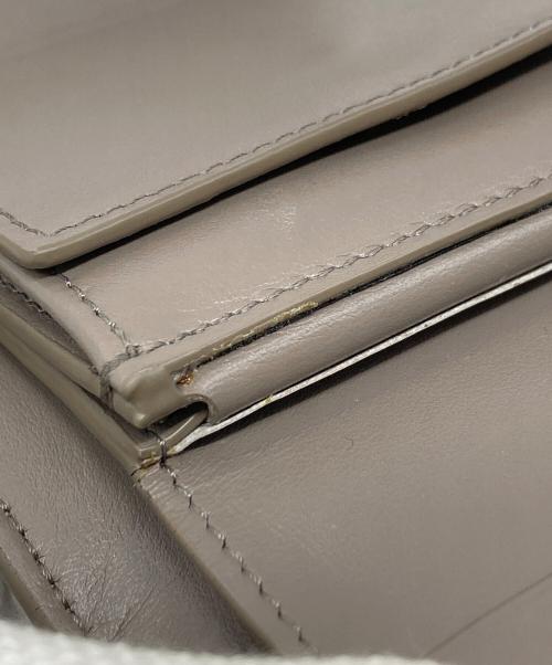 CELINE（セリーヌ）CELINE (セリーヌ) スモール トリフォールドウォレット　ミニ財布　三つ折り財布 ペブル(グレージュ) サイズ:実寸参照の古着・服飾アイテム