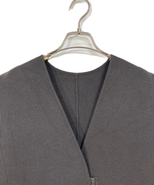 LOHEN（ローヘン）LOHEN (ローヘン) バックタック ロング リバージレ ベスト　ロングベスト チャコールグレー サイズ:FREEの古着・服飾アイテム