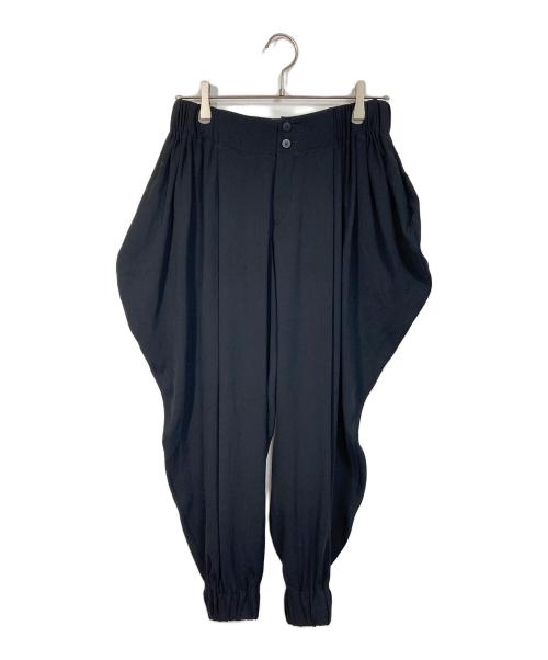 ISSEY MIYAKE（イッセイミヤケ）ISSEY MIYAKE (イッセイミヤケ) ポケットボリューム ジョガーパンツ　デザインパンツ　日本製 ブラック サイズ:1の古着・服飾アイテム