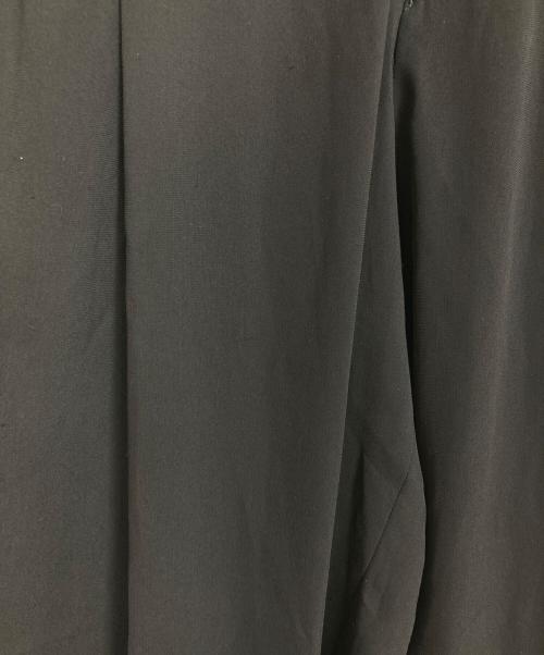ISSEY MIYAKE（イッセイミヤケ）ISSEY MIYAKE (イッセイミヤケ) ポケットボリューム ジョガーパンツ　デザインパンツ　日本製 ブラック サイズ:1の古着・服飾アイテム
