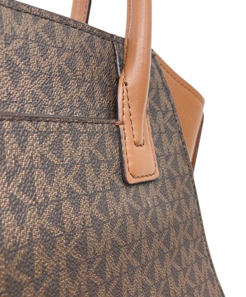 MICHAEL KORS（マイケルコース）MICHAEL KORS (マイケルコース) AVRIL SM TZ SATCHEL ハンドバッグ ブラウン サイズ:実寸参照の古着・服飾アイテム