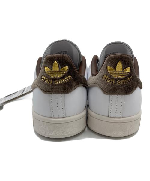 adidas（アディダス）adidas (アディダス) スニーカー　スタンスミス ホワイト サイズ:US５.５ 未使用品の古着・服飾アイテム