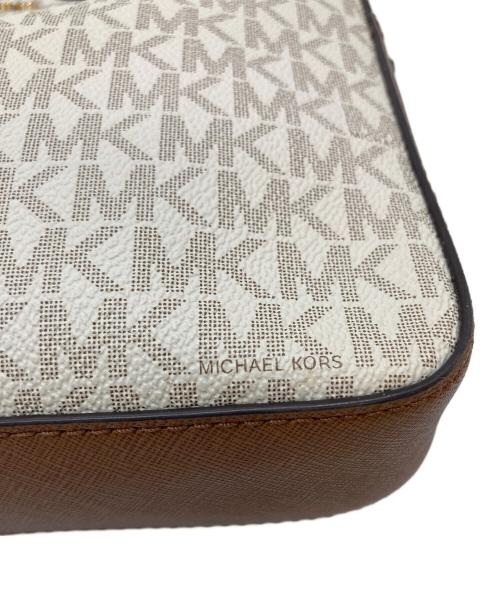 MICHAEL KORS（マイケルコース）MICHAEL KORS (マイケルコース) JET SET ITEM LG EW CROSSBODY　ショルダーバッグ ベージュ サイズ:実寸参照の古着・服飾アイテム