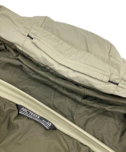 ARC'TERYX（アークテリクス）ARC'TERYX (アークテリクス) ATOM AR HOODY マウンテンジャケット　ナイロンジャケット カーキ サイズ:Lの古着・服飾アイテム