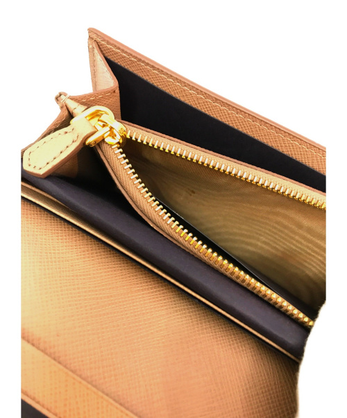 PRADA（プラダ）PRADA (プラダ) サフィアーノエンボスロゴロングウォレット ベージュ サイズ:下記参照 SAFFIANO SHINE 1MH132の古着・服飾アイテム