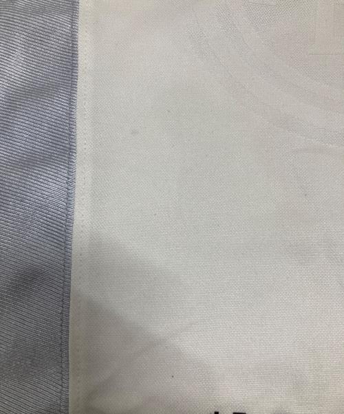 A BATHING APE（ア ベイシング エイプ）A BATHING APE (ア ベイシング エイプ) Multi Logo Relaxed Fit Soccer Jersey シルバー サイズ:Mの古着・服飾アイテム