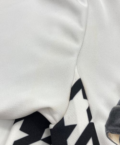 COMME des GARCONS HOMME PLUS（コムデギャルソンオムプリュス）COMME des GARCONS HOMME PLUS (コムデギャルソンオムプリュス) ドッキンググラフィックカットソー ホワイト サイズ:Mの古着・服飾アイテム