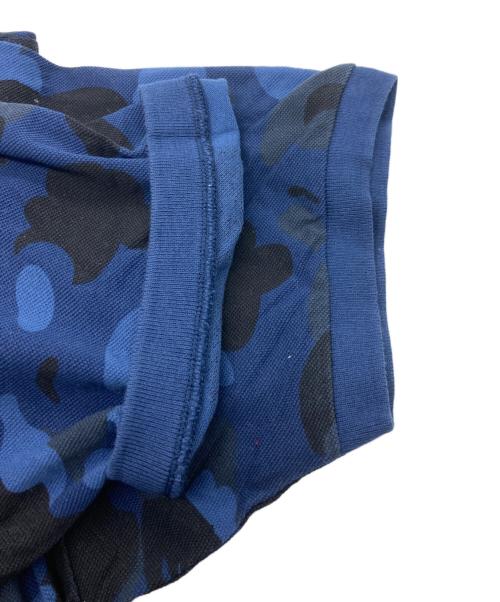 A BATHING APE（アベイシングエイプ）A BATHING APE (ア ベイシング エイプ) 半袖カモ柄ポロシャツ ブルー サイズ:Mの古着・服飾アイテム