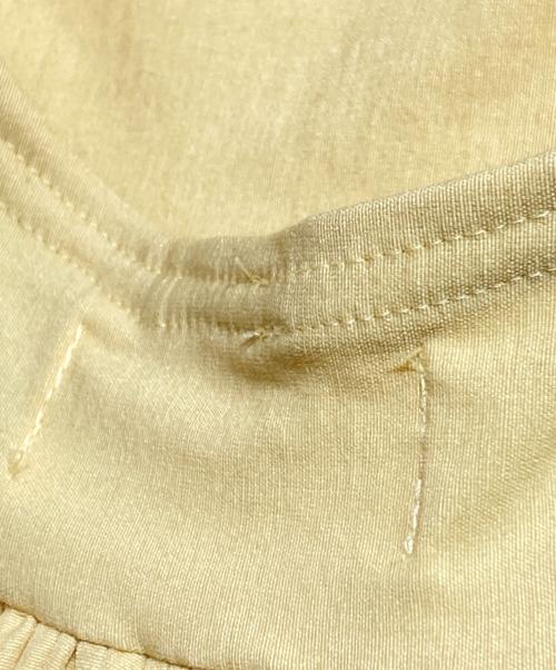 HOUGA（ホウガ）HOUGA (ホウガ) フリルペプラムブラウス ベージュ サイズ:Freeの古着・服飾アイテム