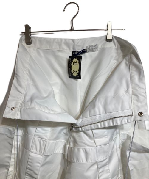 GS THE ULTIMATE EXPERIENCE（ジーエス ジ アルティメイト エクスペリエンス）GS THE ULTIMATE EXPERIENCE (ジーエス ジ アルティメイト エクスペリエンス) テクノパンツ ホワイト サイズ:Mの古着・服飾アイテム