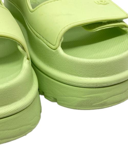 UGG（アグ）UGG (アグ) W GOLDENGLOW サンダル 黄緑 サイズ:UK4の古着・服飾アイテム