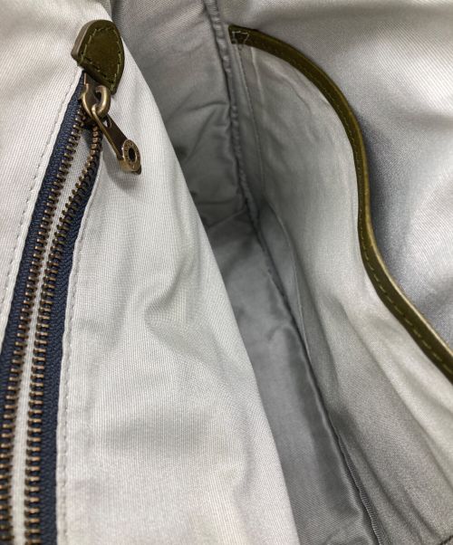 HUNTING WORLD（ハンティングワールド）HUNTING WORLD (ハンティングワールド) バチュー キャリーオールショルダーバッグ カーキ サイズ:下記参照の古着・服飾アイテム