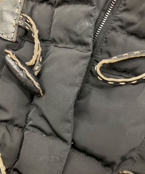 MONCLER（モンクレール）MONCLER (モンクレール) トグルボタンダウンジャケット ブラックの古着・服飾アイテム