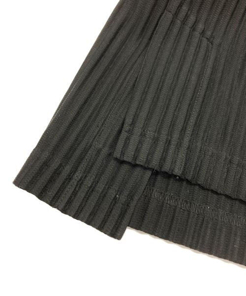 HOMME PLISSE ISSEY MIYAKE（オム プリッセ イッセイ ミヤケ）HOMME PLISSE ISSEY MIYAKE (オムプリッセ イッセイ ミヤケ) プリーツベスト ブラック サイズ:2の古着・服飾アイテム