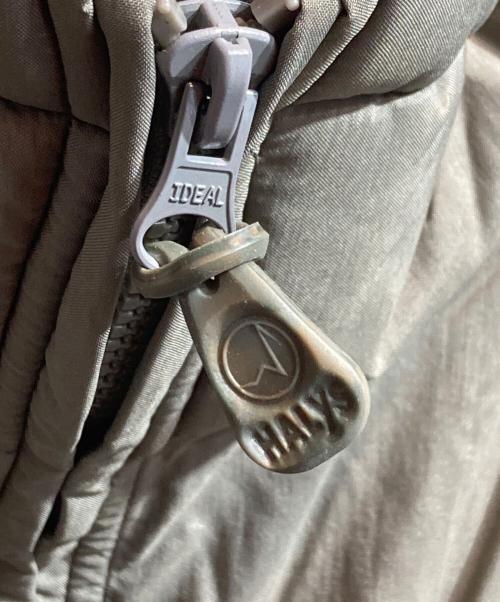 HALYS SEKRI（ハリーズ セクリ）HALYS SEKRI (ハリーズ セクリ) PCU LEVEL7 PRIMALOFT VEST ベージュ サイズ:XL-LONGの古着・服飾アイテム