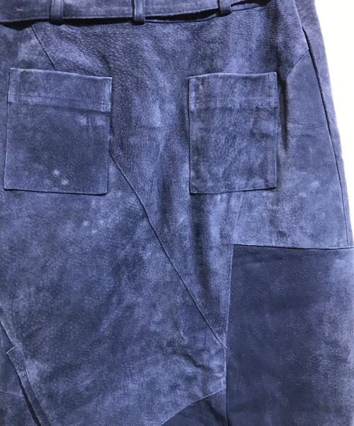 RIV NOBUHIKO（リブノブヒコ）RIV NOBUHIKO (リブノブヒコ) DORJE SUEDE SKIRT ブルー サイズ:2の古着・服飾アイテム