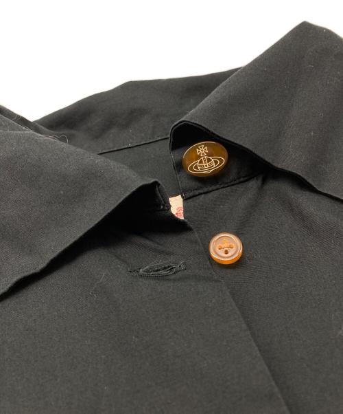 Vivienne Westwood RED LABEL（ヴィヴィアンウエストウッドレッドレーベル）Vivienne Westwood RED LABEL (ヴィヴィアンウエストウッドレッドレーベル) オーブ刺繍S/Sシャツ ブラック サイズ:2の古着・服飾アイテム