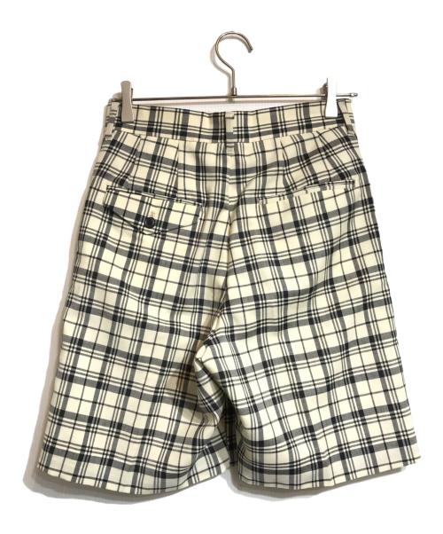 TOGA ARCHIVES（トーガアーカイブス）TOGA ARCHIVES (トーガアーカイブス) 1タックハーフパンツ ブラック×アイボリー サイズ:34の古着・服飾アイテム