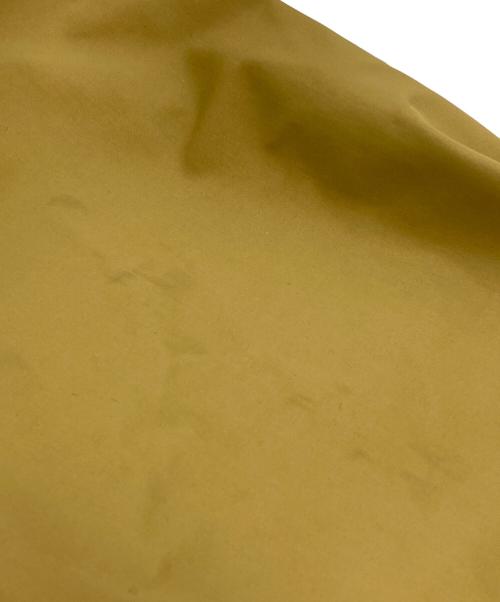 SOFTHYPHEN（ソフトハイフン）SOFTHYPHEN (ソフトハイフン) BIG POCKET NYLON SHELL PARKA ベージュ サイズ:3の古着・服飾アイテム