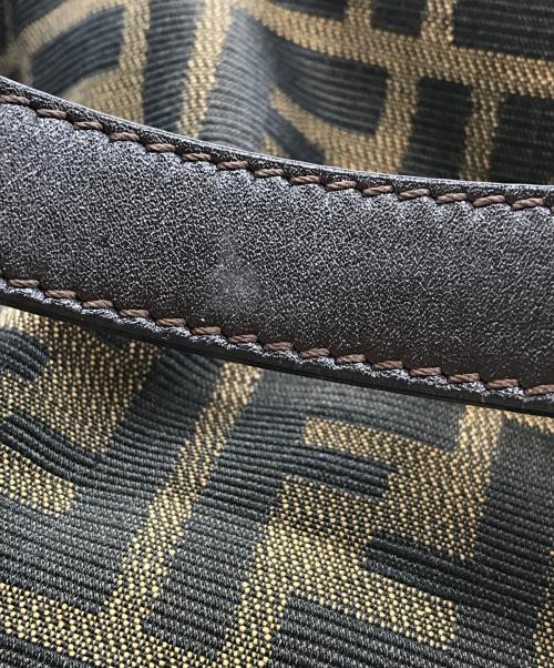 FENDI（フェンディ）FENDI (フェンディ) ズッカ柄マンマバケットバッグ ブラウン サイズ:下記参照の古着・服飾アイテム