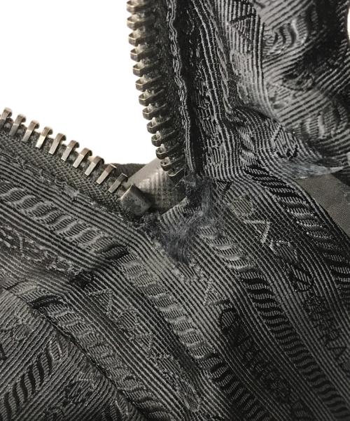 PRADA（プラダ）PRADA (プラダ) ナイロン×レザーショルダーバッグ ブラックの古着・服飾アイテム